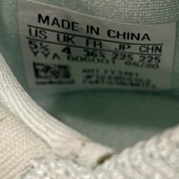 adidas Ultraboost 20 Running shoes Women Lime like NEW!!! - Picture 9 of 9